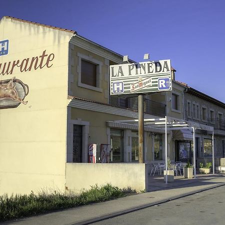 Hostal Restaurante La Pineda El Barco de Ávila Buitenkant foto