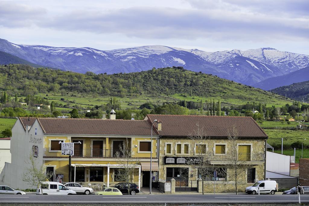Hostal Restaurante La Pineda El Barco de Ávila Buitenkant foto