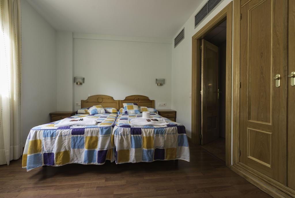 Hostal Restaurante La Pineda El Barco de Ávila Kamer foto