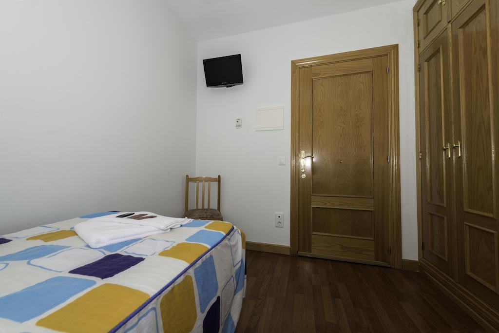 Hostal Restaurante La Pineda El Barco de Ávila Kamer foto